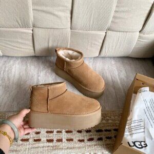 UGG Women's Classic Ultra Platform Chestnut